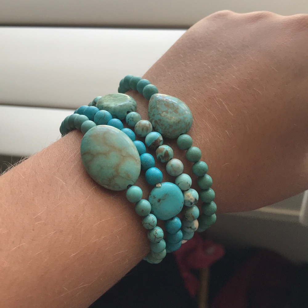 BUNDLE OF STONE BRACELETS